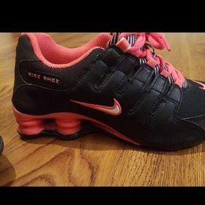 Nike shoxs